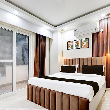 Super Hotel O Sector 43 구르가온 외부 사진