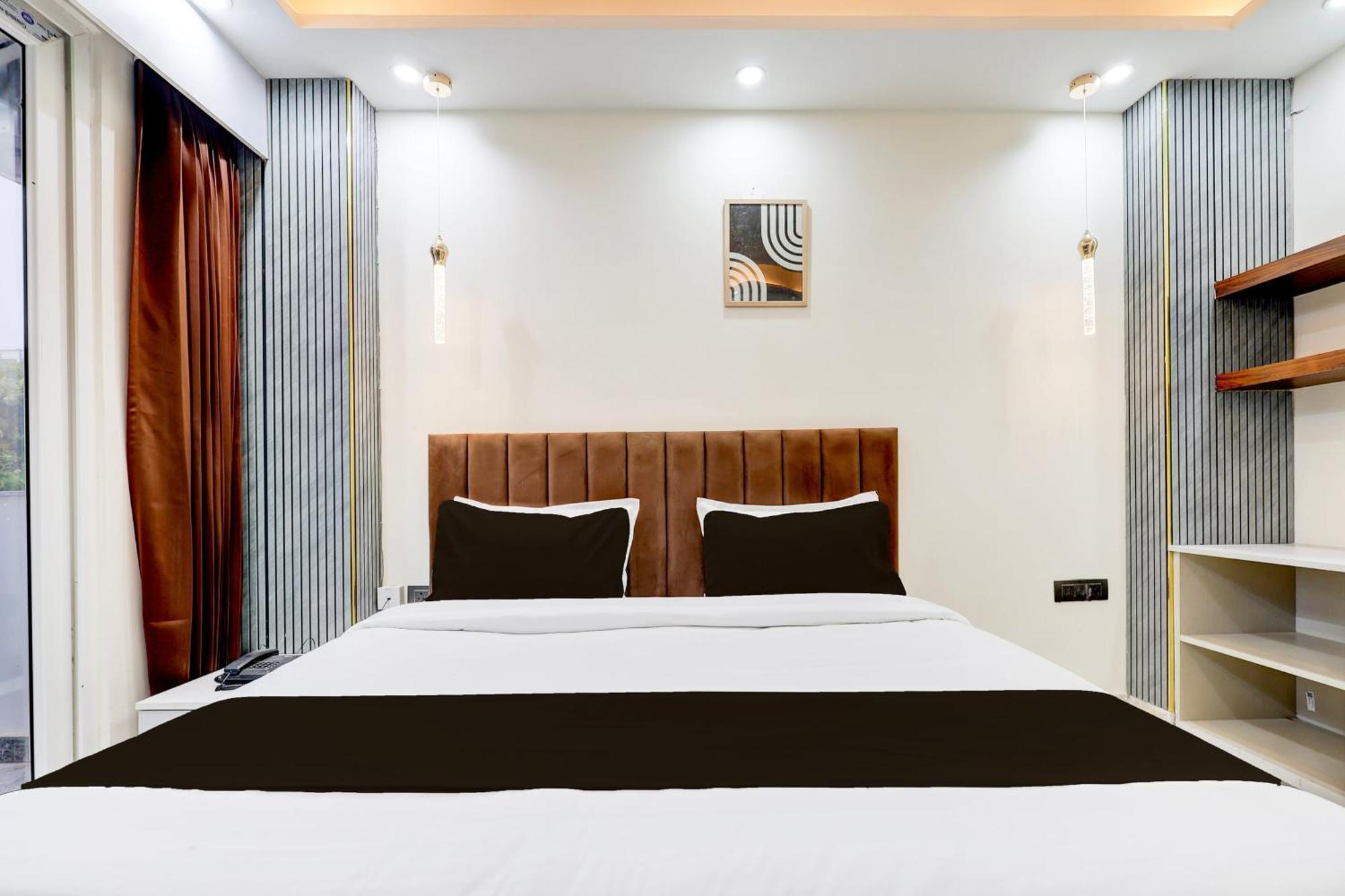 Super Hotel O Sector 43 구르가온 외부 사진