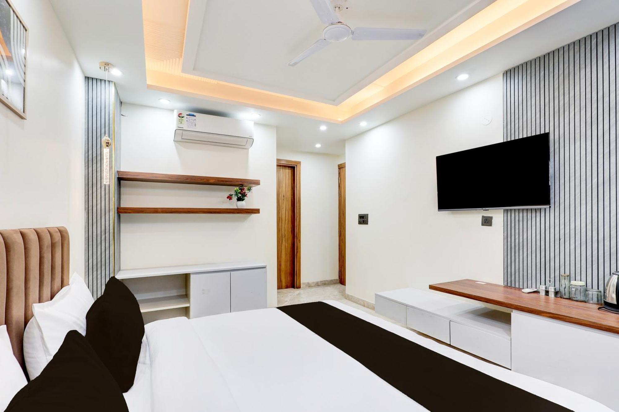 Super Hotel O Sector 43 구르가온 외부 사진