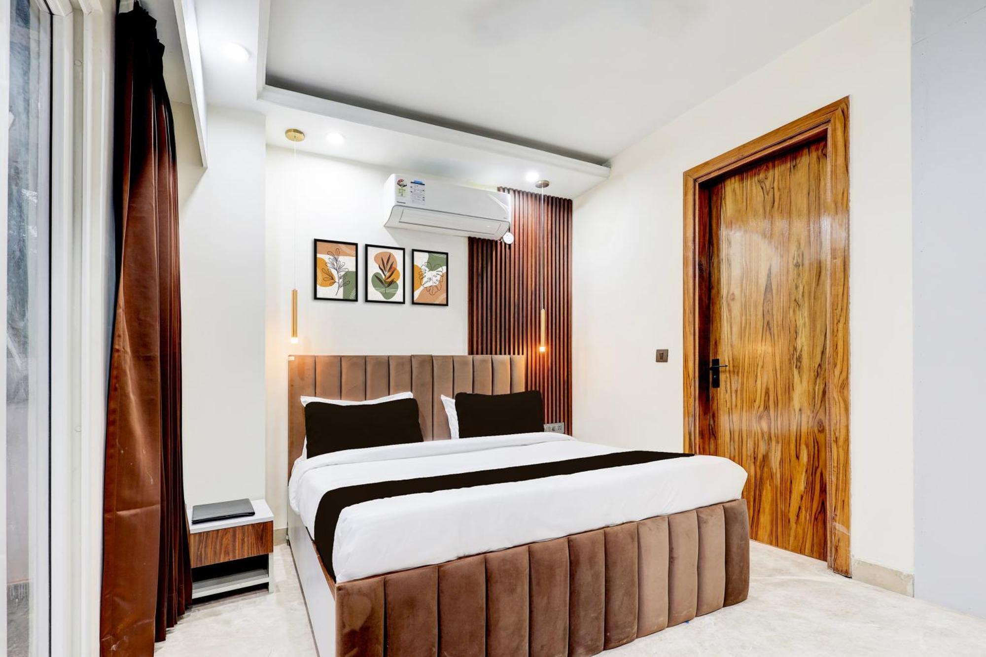 Super Hotel O Sector 43 구르가온 외부 사진