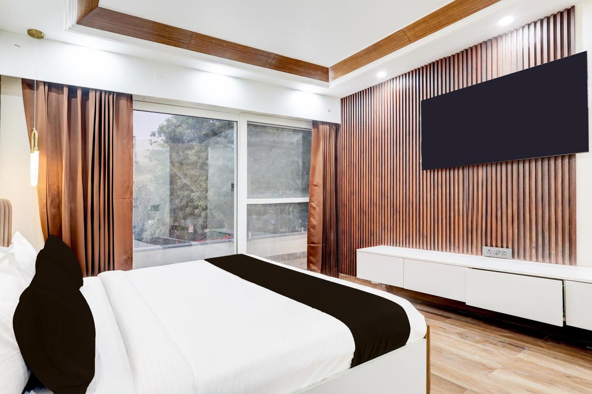 Super Hotel O Sector 43 구르가온 외부 사진