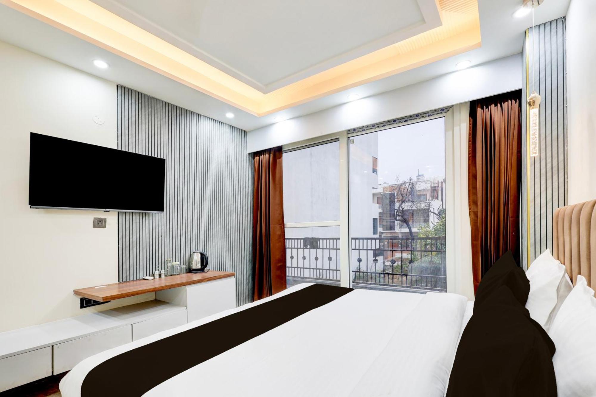 Super Hotel O Sector 43 구르가온 외부 사진